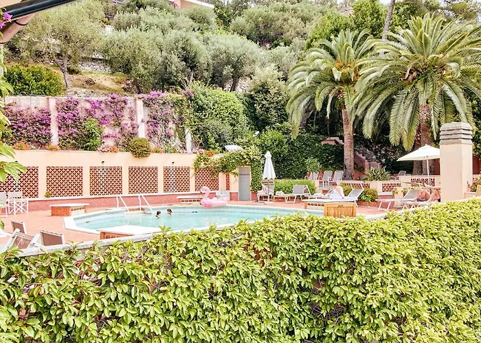Hotel Punta Est